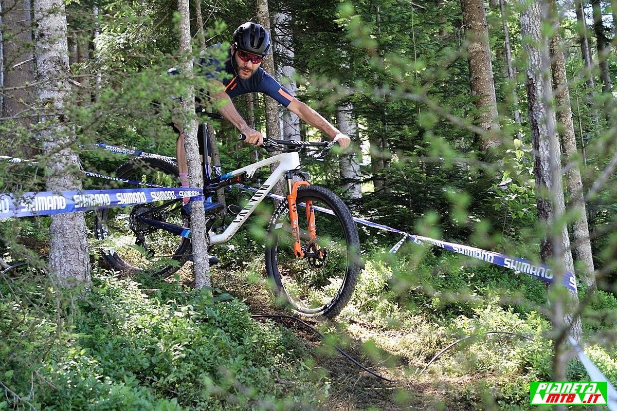 Canyon Lux World Cup CFR Team in test